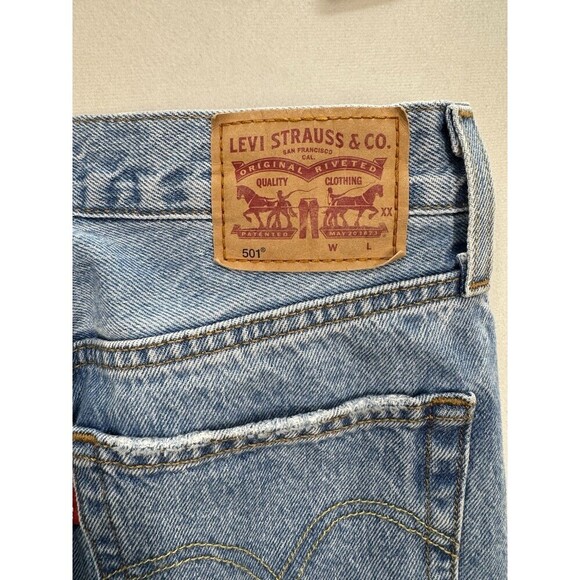 Levis 501 xx Distressed Jeans Womens 26x30 Blue Light Wash Button Fly Denim - Picture 9 of 13